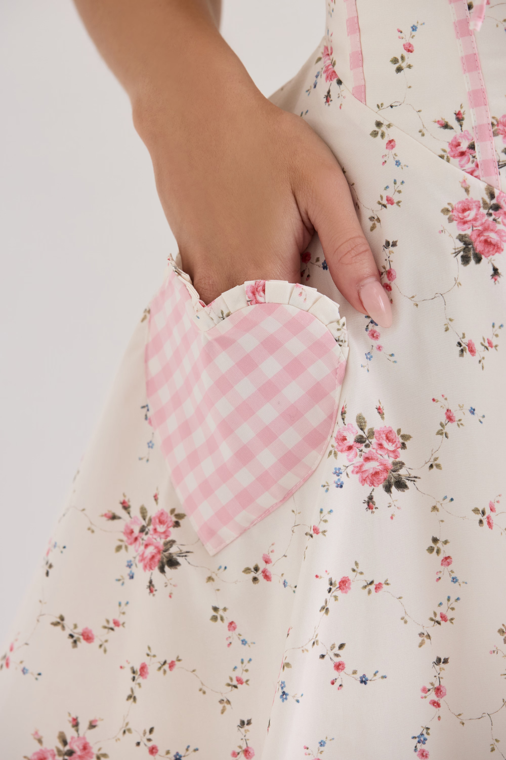 Vestido Curto Lovely